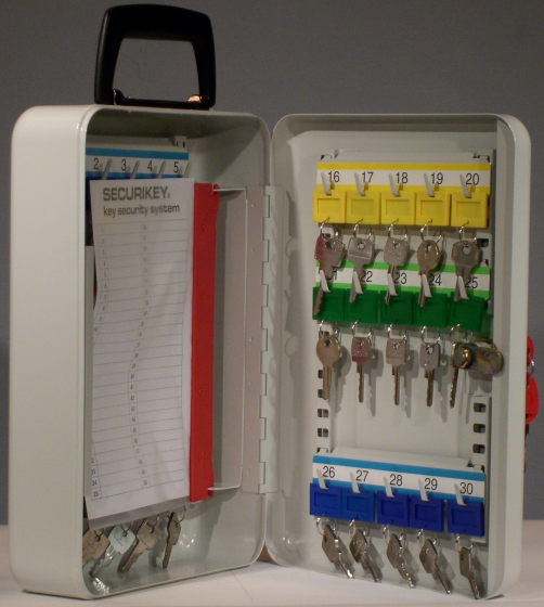 Mobile Key Cabinet,handle, 30 keys, keyed lock